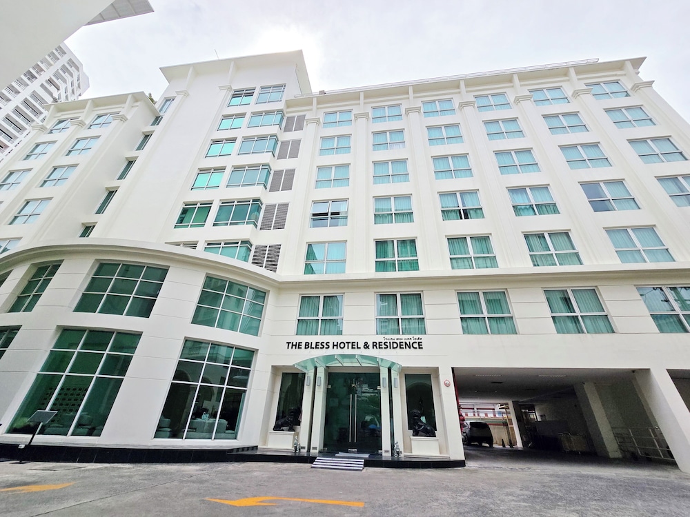 The Bless Hotel And Residence 4/80