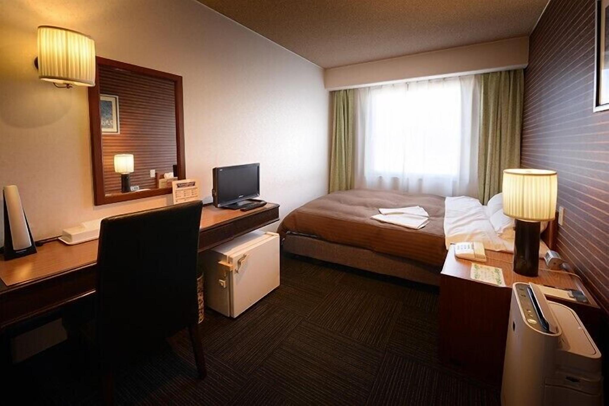 Semi Room, Standard, Semi Double Bed, City View