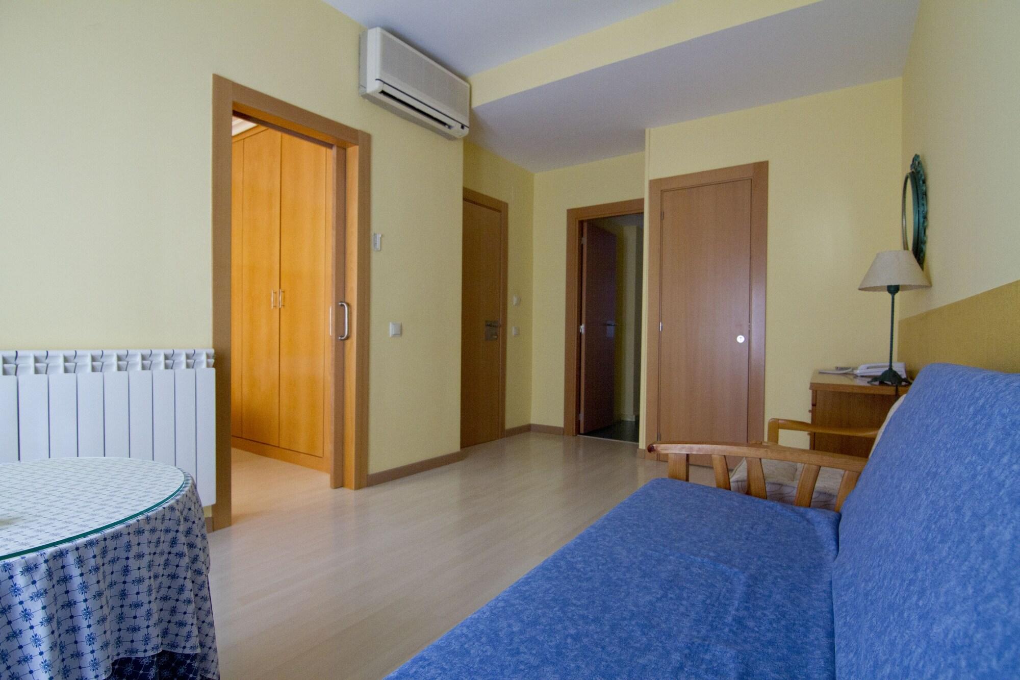 Hotel Isasa 21/35