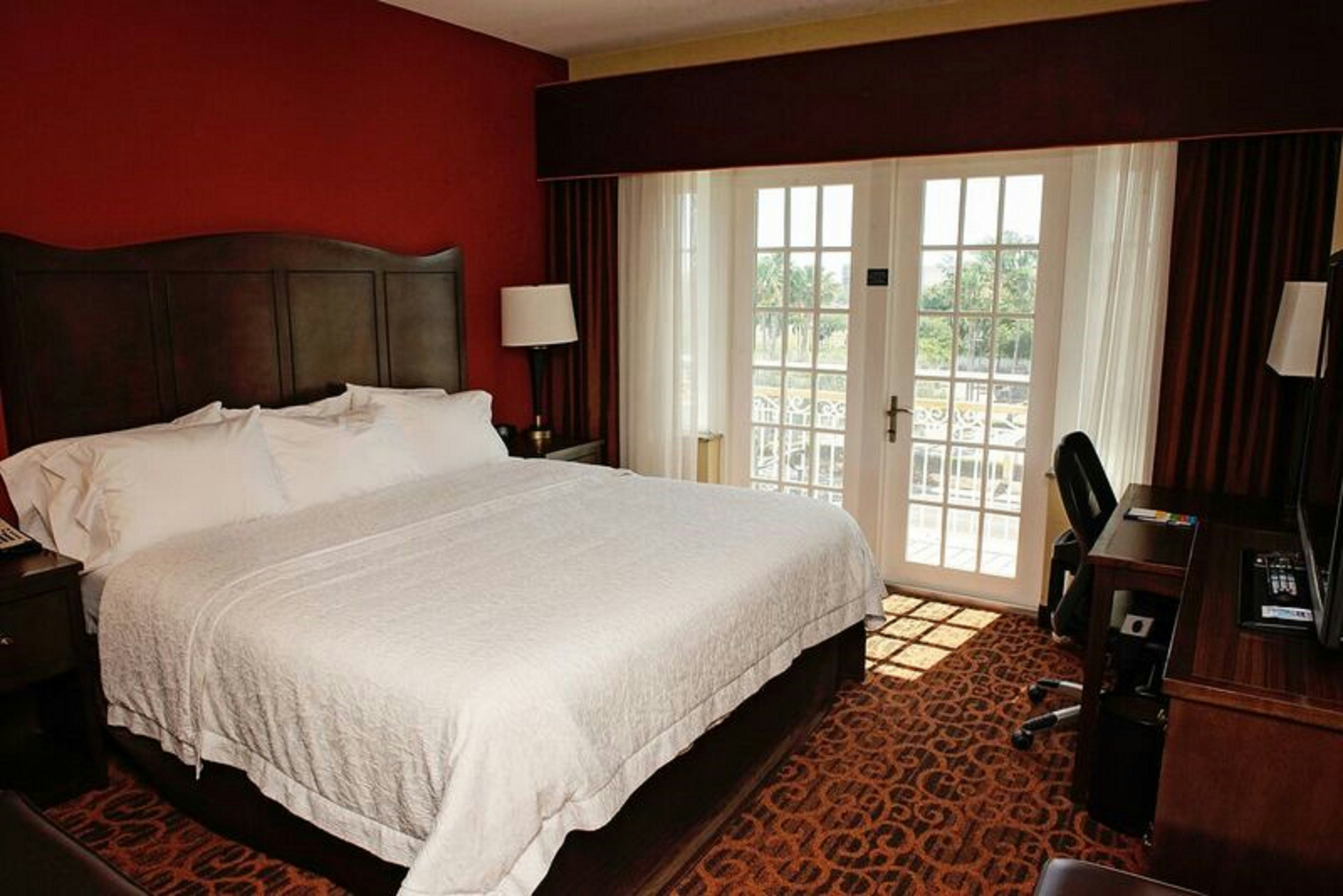 Room, King Bed, Balcony