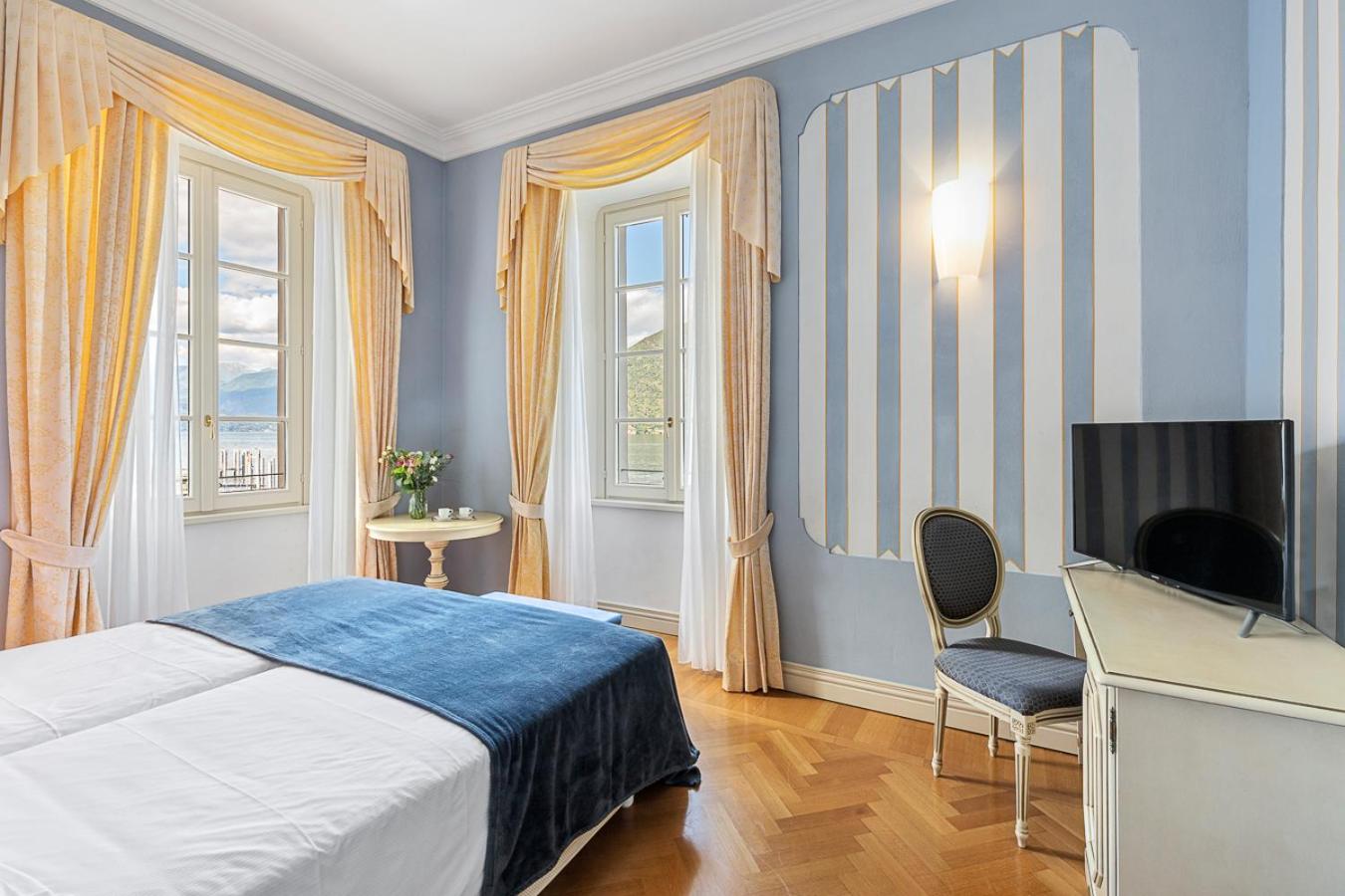 suite, lake view