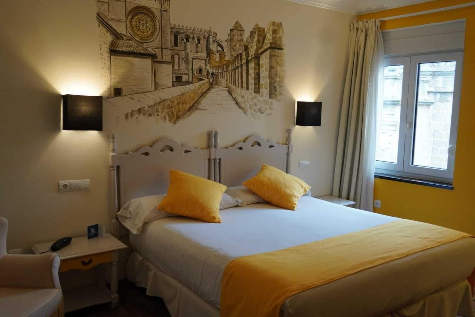 Classic, Double Bed, Cathedral View