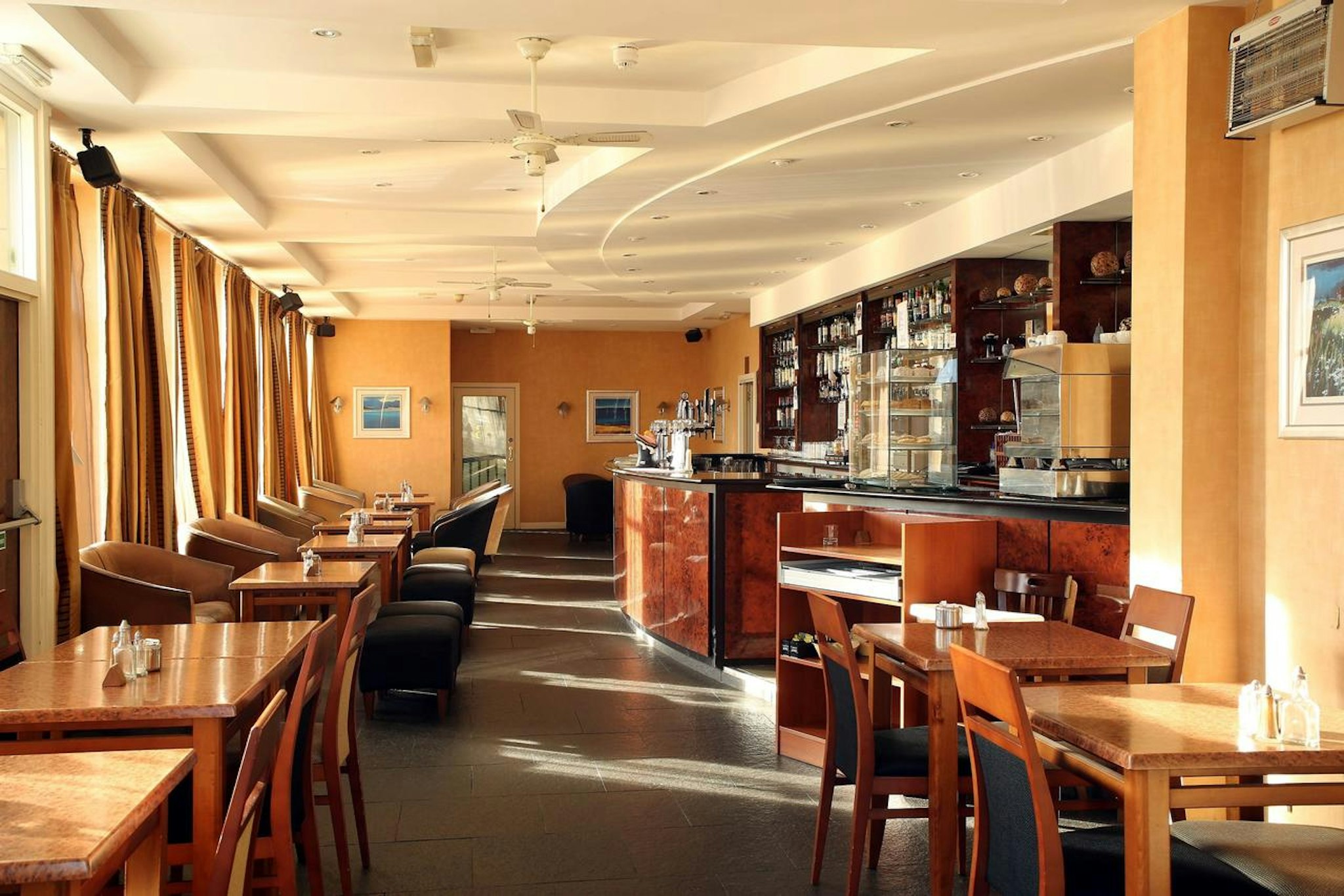 PENTLAND HOTEL 42/50