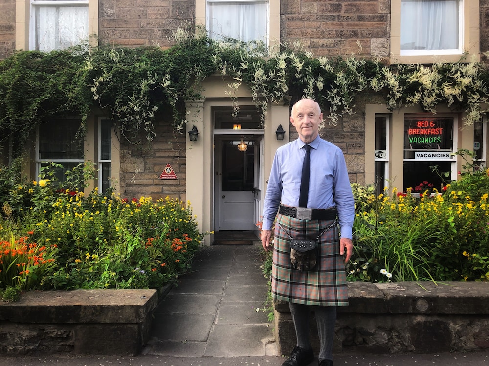 Averon Guest House 6/50