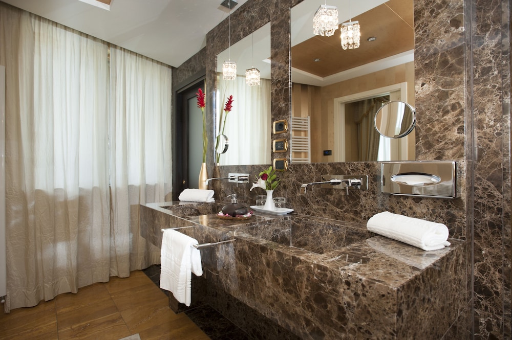 Hotel Calissano 50/50