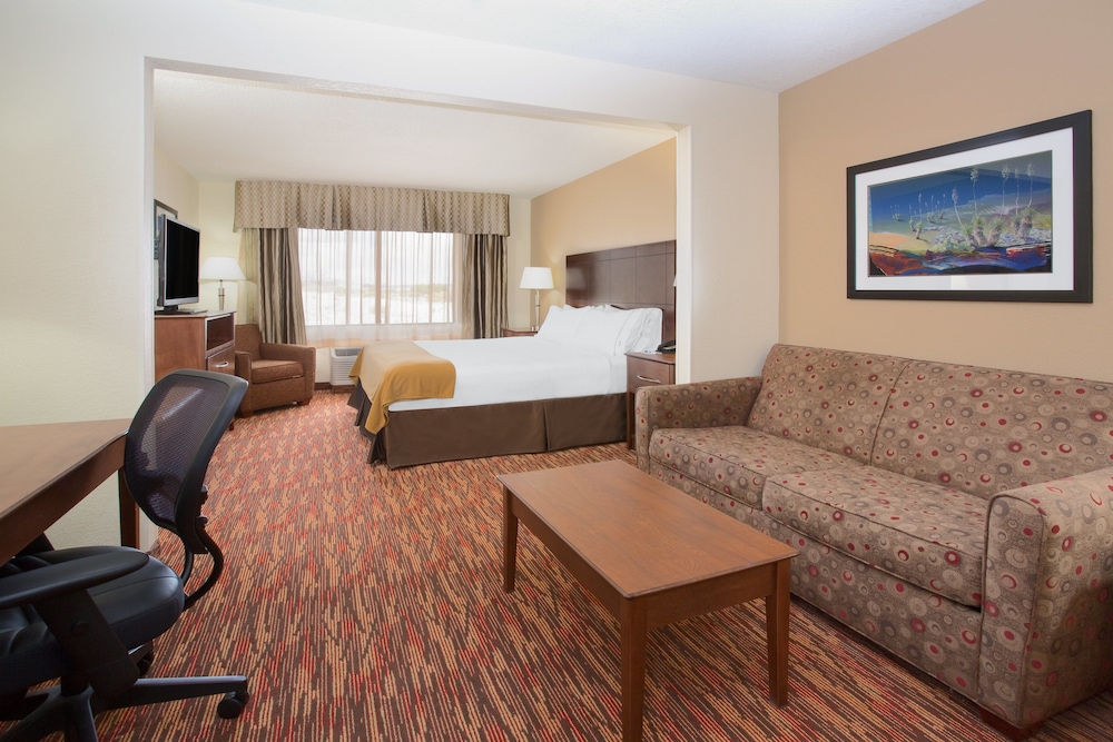 Holiday Inn Express Hotel Amp Suites Truth Or Consequences 48/76