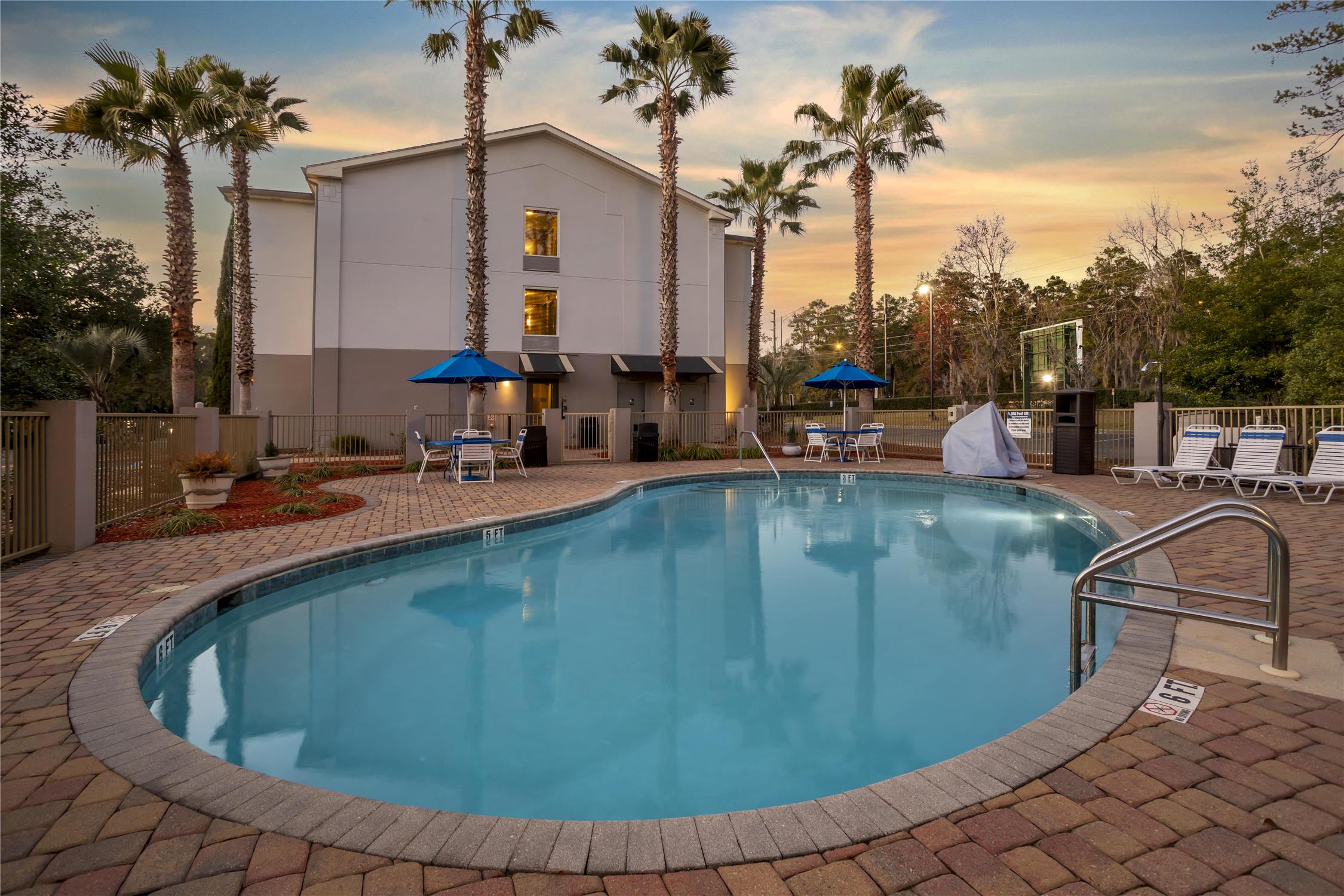 Best Western Plus Tallahassee North Hotel 39/56