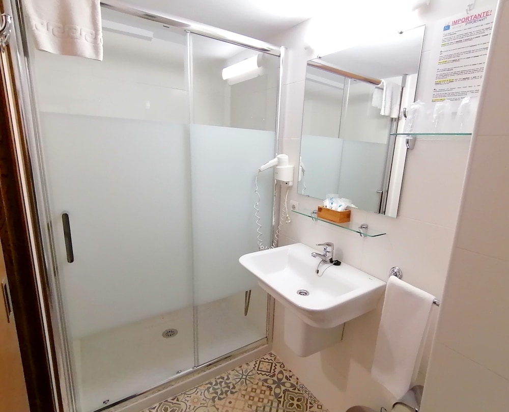 Anosa Casa Hostal 63/73