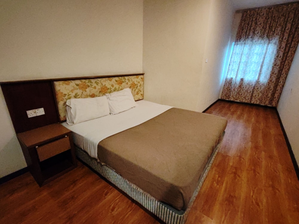 Iris House Resort 7/49
