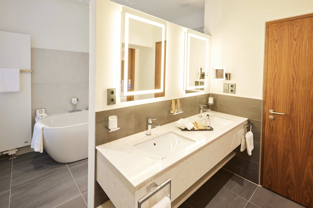 Kasino Hotel 38/42
