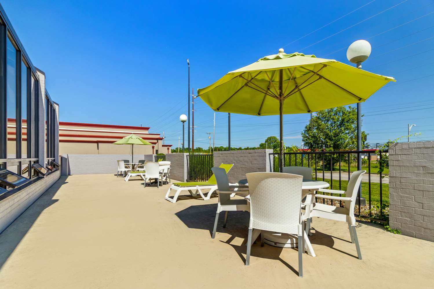 Comfort Inn & Suites Evansville Airport 21/21