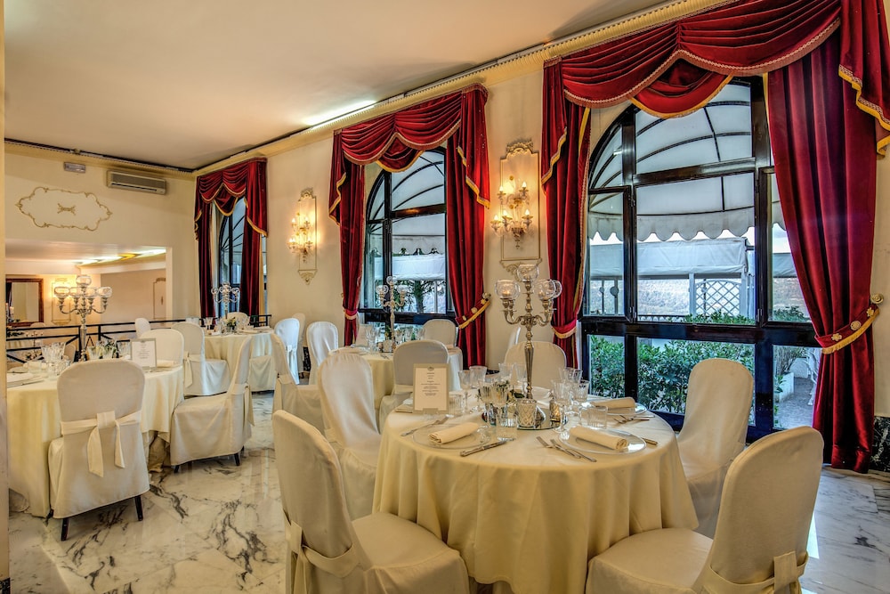 Hotel Castel Vecchio 36/48