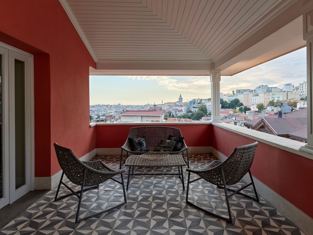 CASA DI BAVA ISTANBUL 52/64
