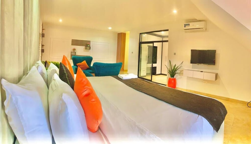 The Grosvenor Suite 5/47