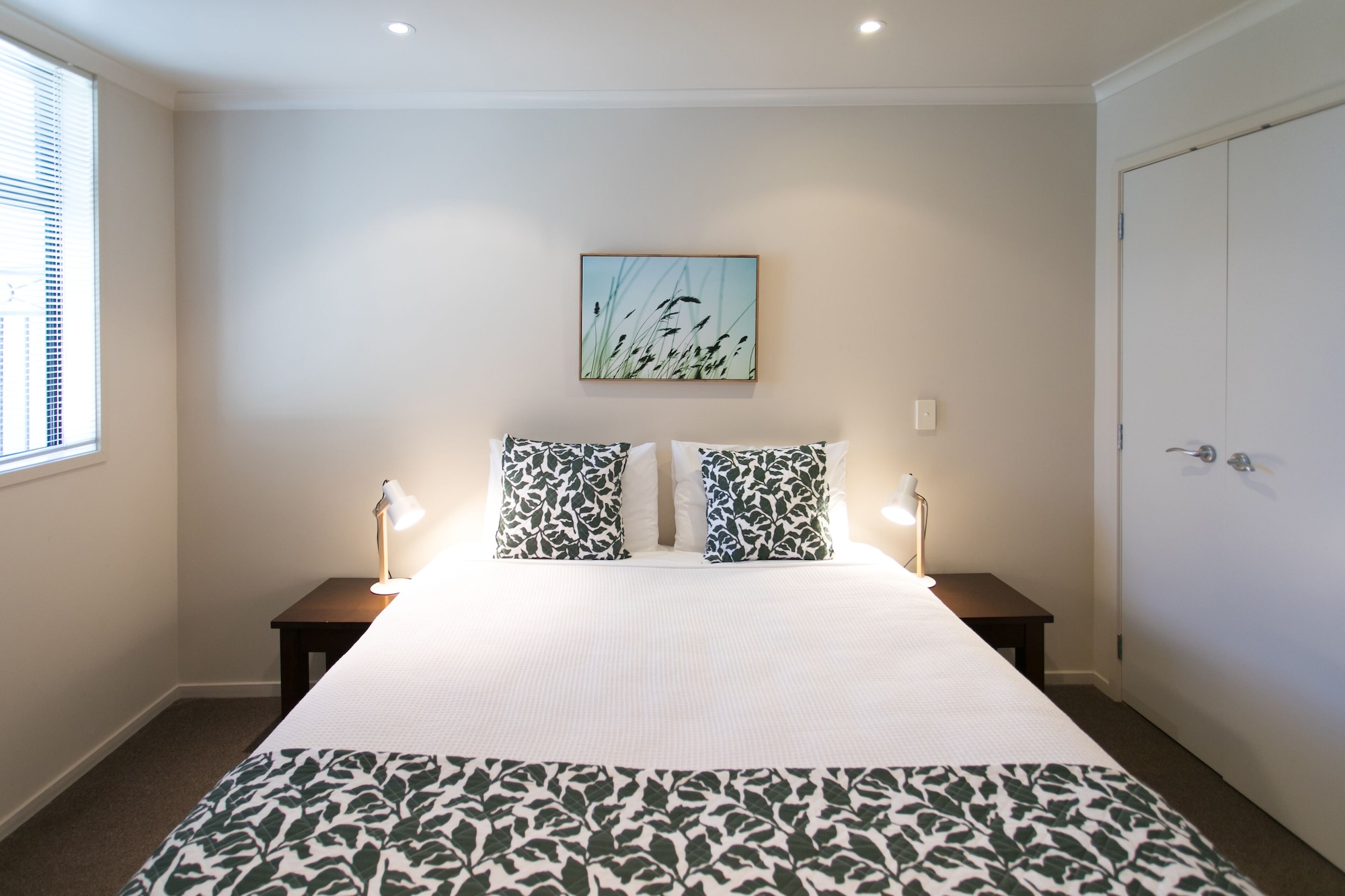 LUXURY, SUITE, JETTED TUB