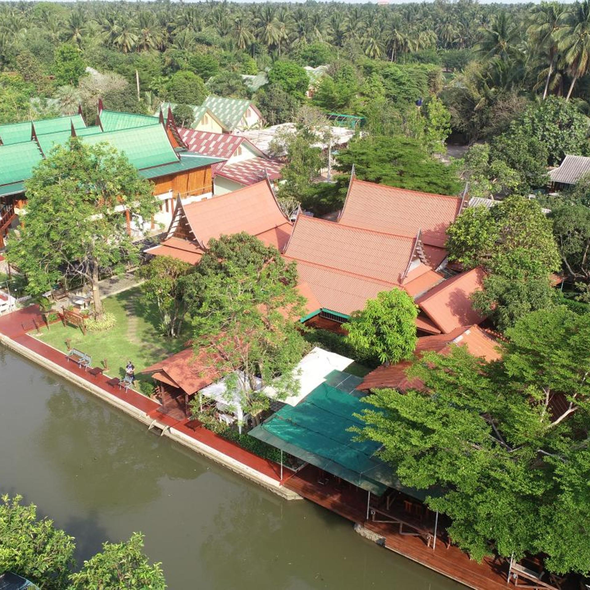 Baan Kornnara 74/78