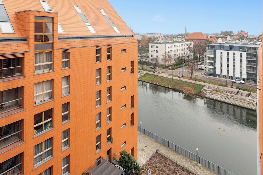 Apartinfo Island Apartments 12/50