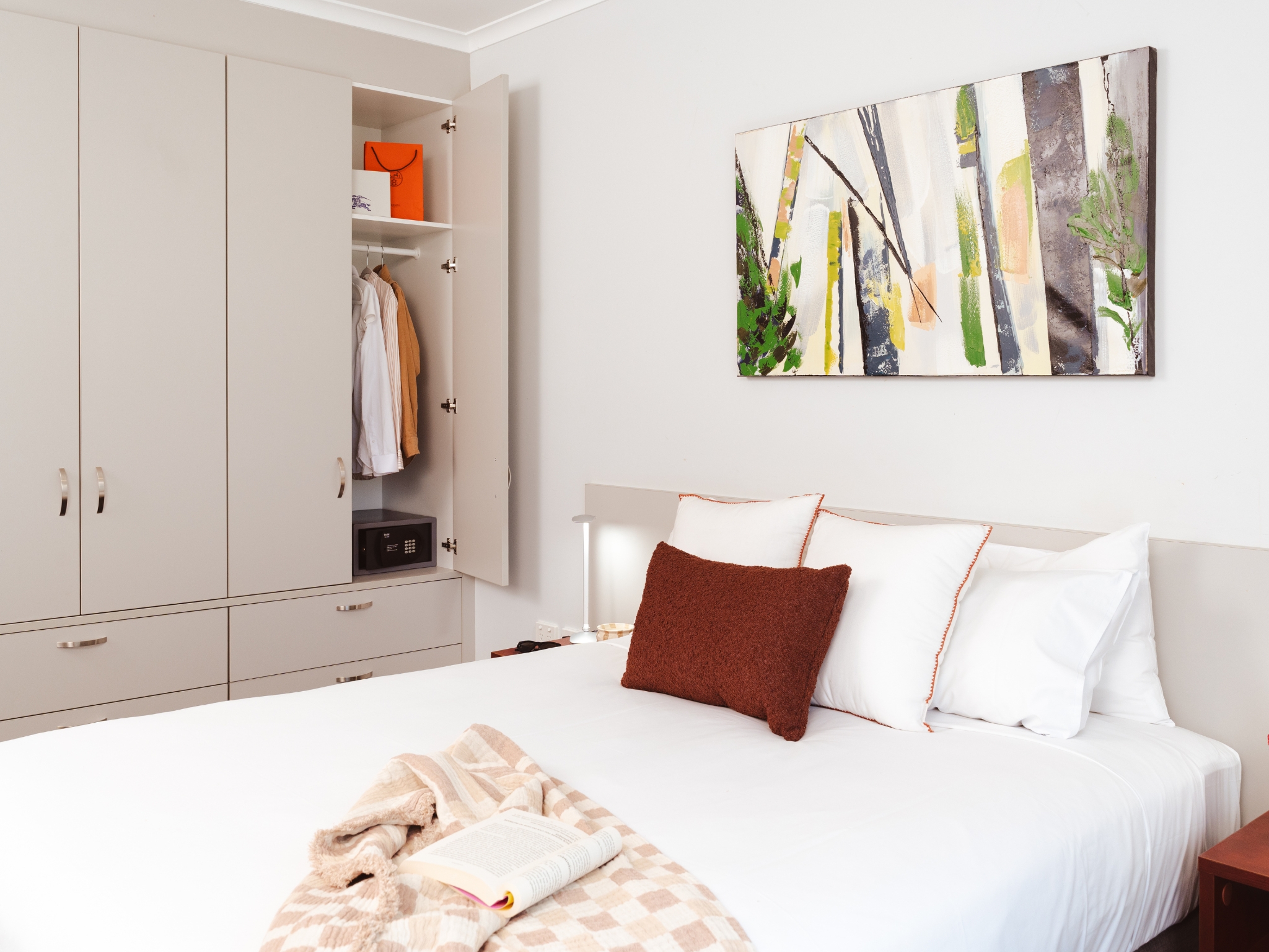 Apartment, Queen Bed
