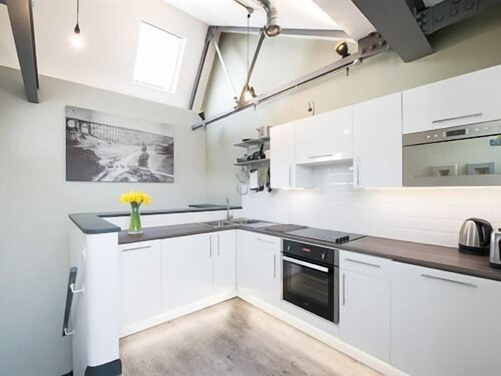 Heaps House 34/34