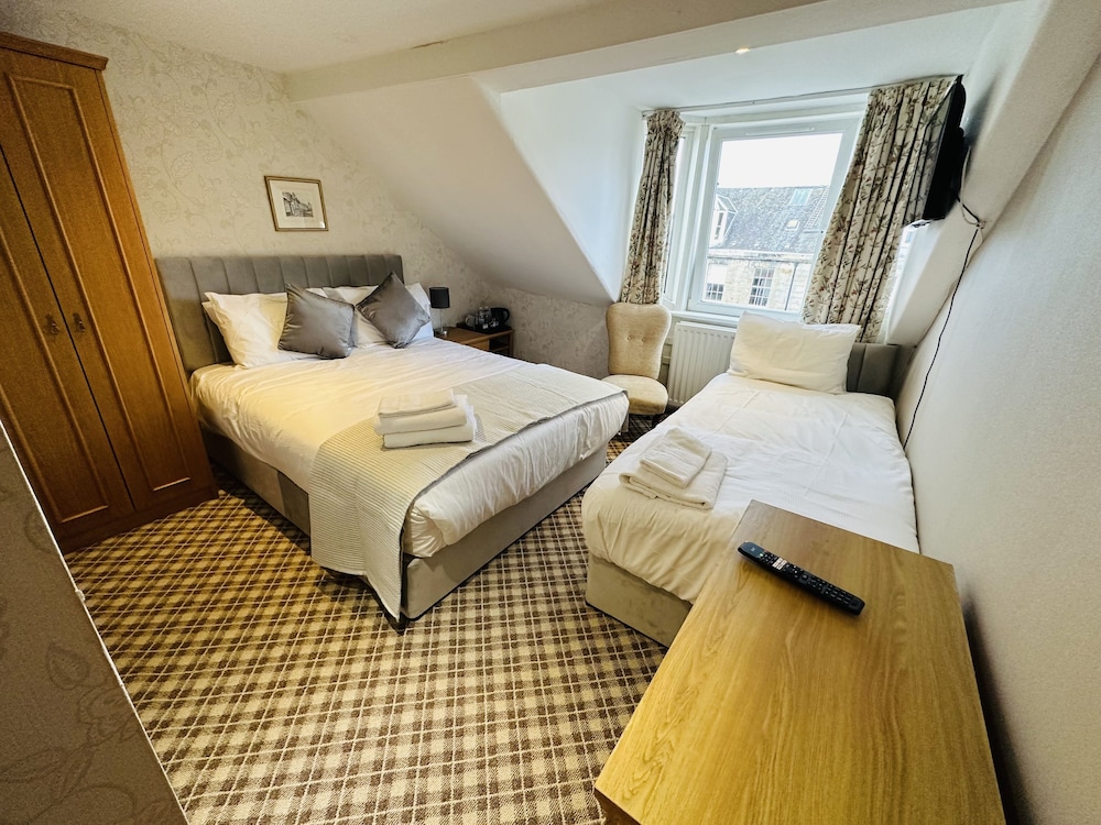Abbotsford Guest House 2/25