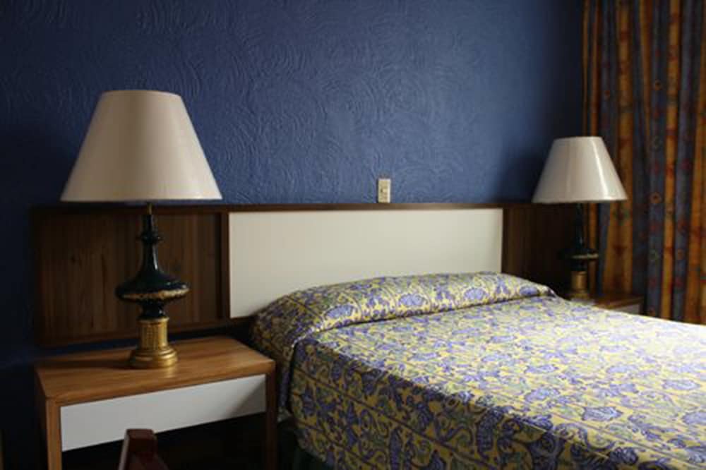 New York Hotel 10/43