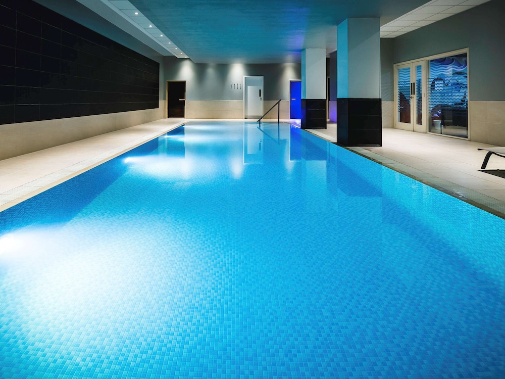 NOVOTEL READING CENTRE 34/80