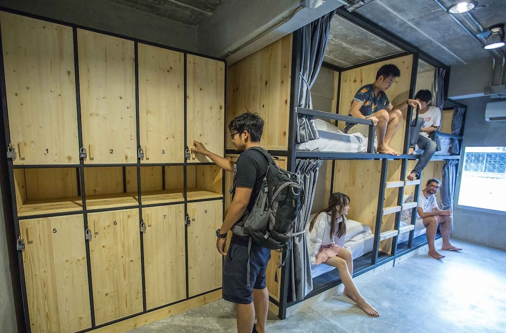 Udonbackpackers Beds And Cafe 7/33
