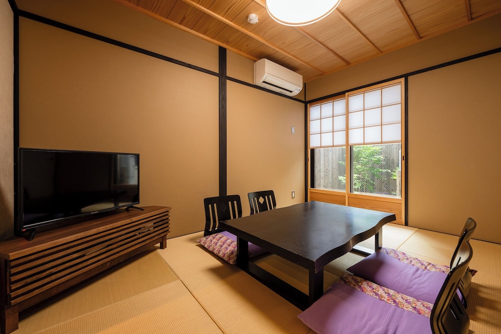 Rinn Gion Yasaka South Kikyo 68/75