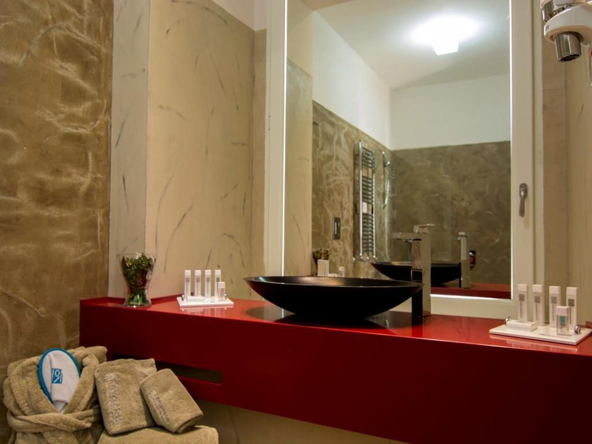 Partenope Relais 62/63