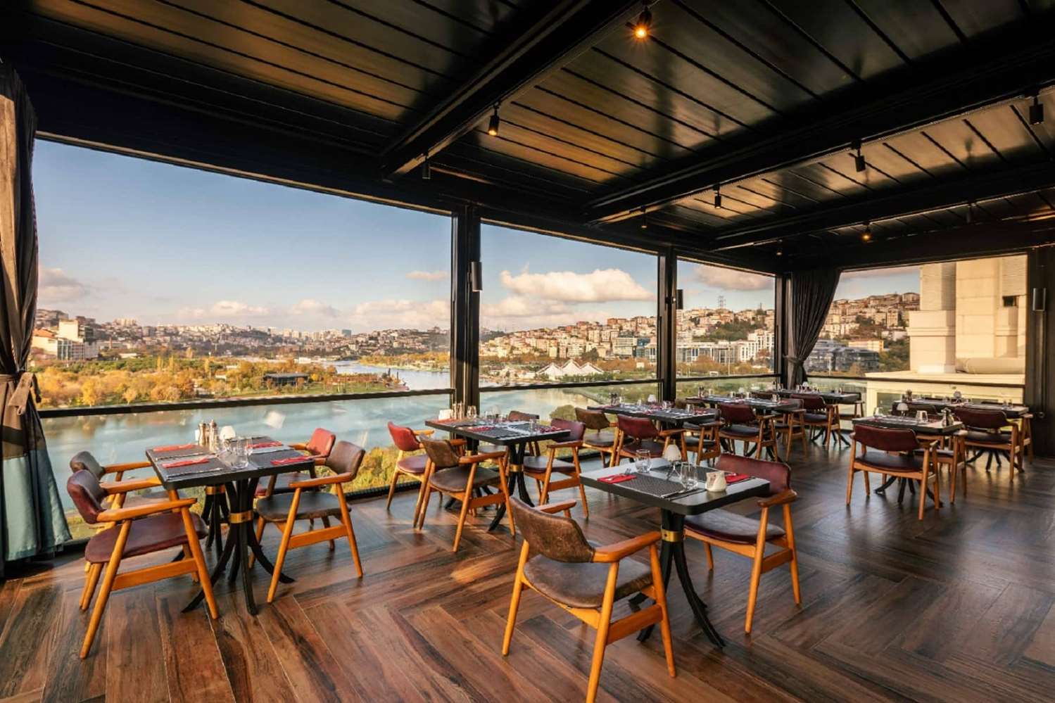 Ramada By Wyndham Istanbul Golden Horn 43/58