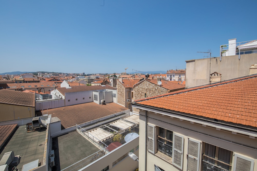 Cannes Croisette Prestige Apparthotel 43/50