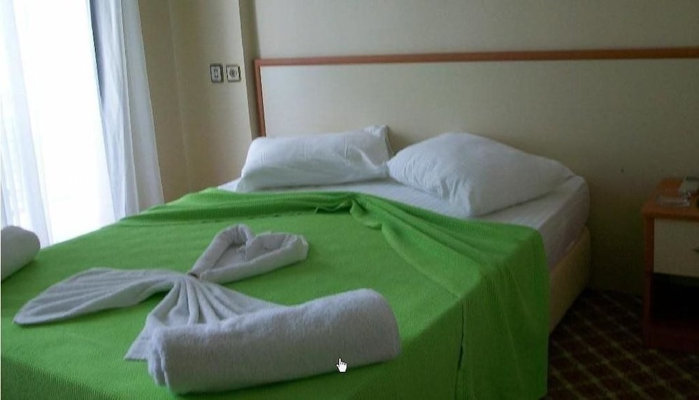 KERMAN HOTEL 19/52