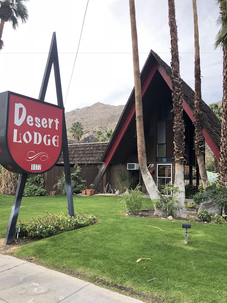 Desert Lodge 15/50