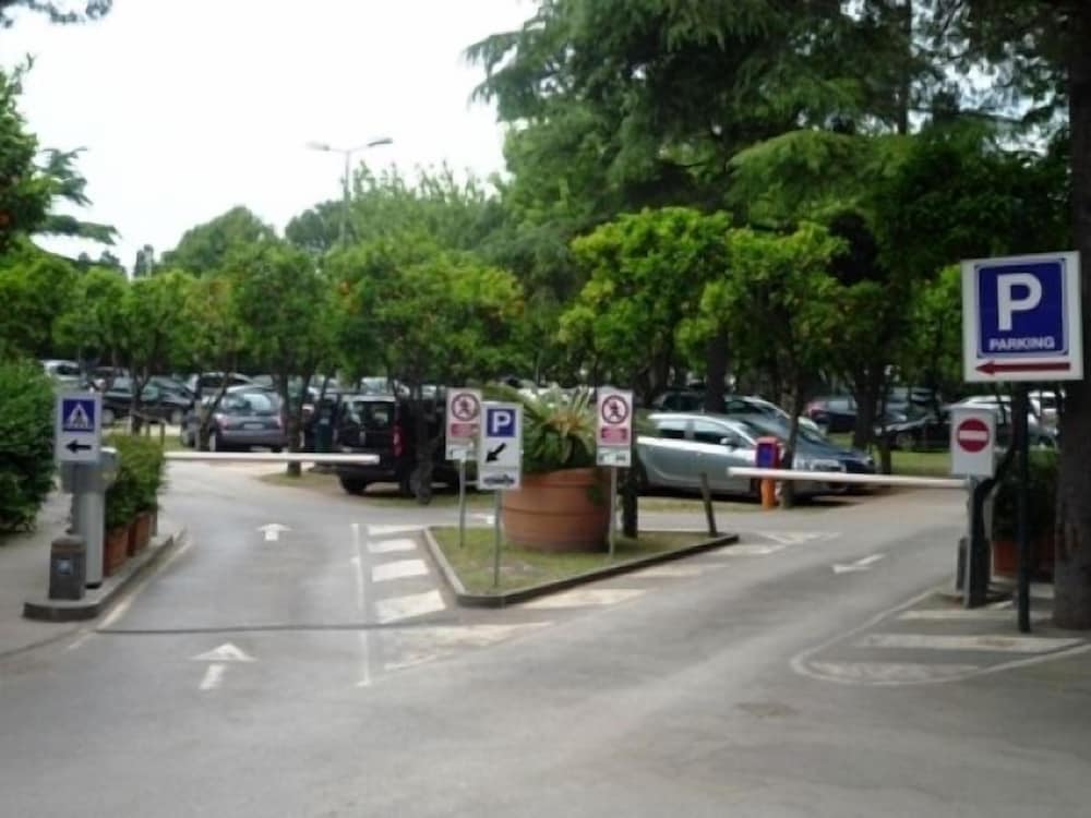 Hotel Zeus Pompei 34/50