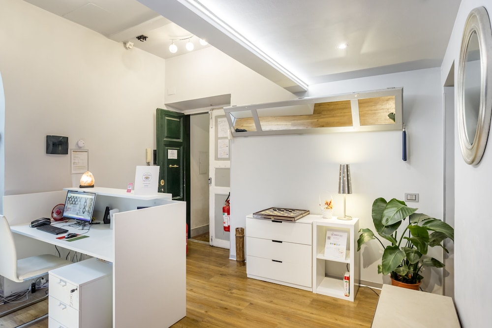 Amoroma Suite 34/50