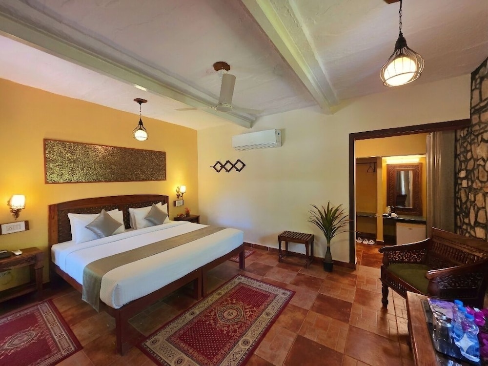 TIGER MOON RESORT 20/60