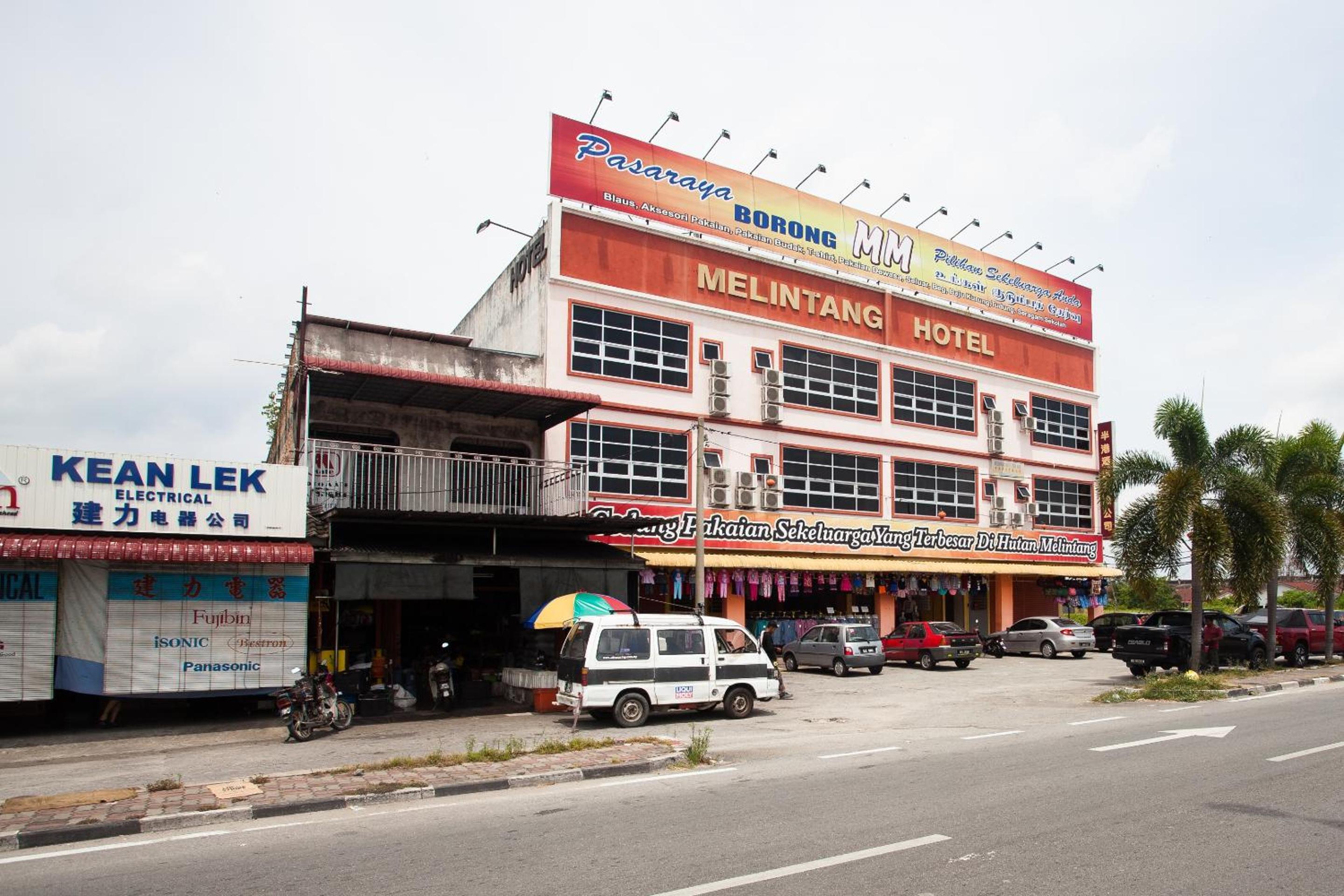 OYO 91165 Melintang Hotel in Hutan Melintang