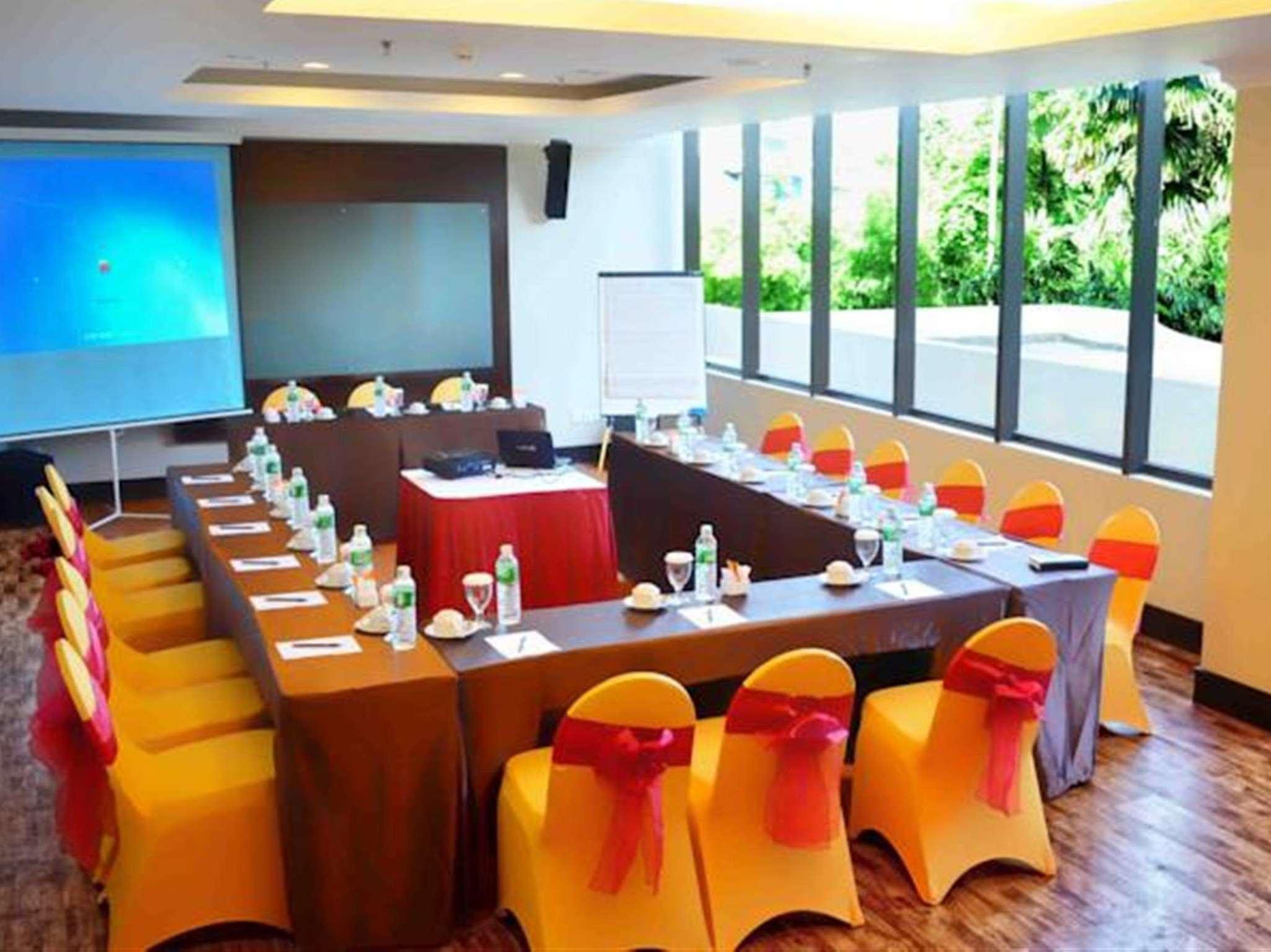 Kyriad Bumiminang Hotel 26/31
