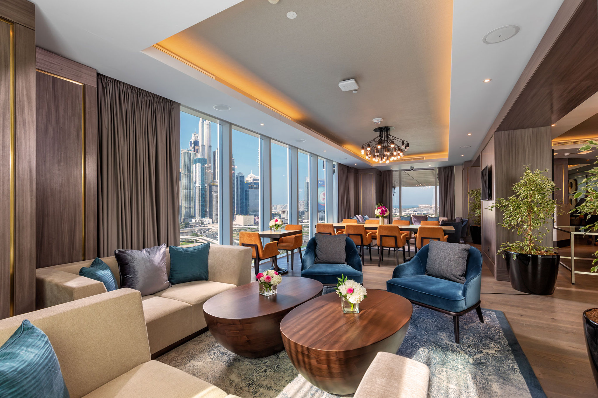 Taj Jumeirah Lakes Towers 42/77