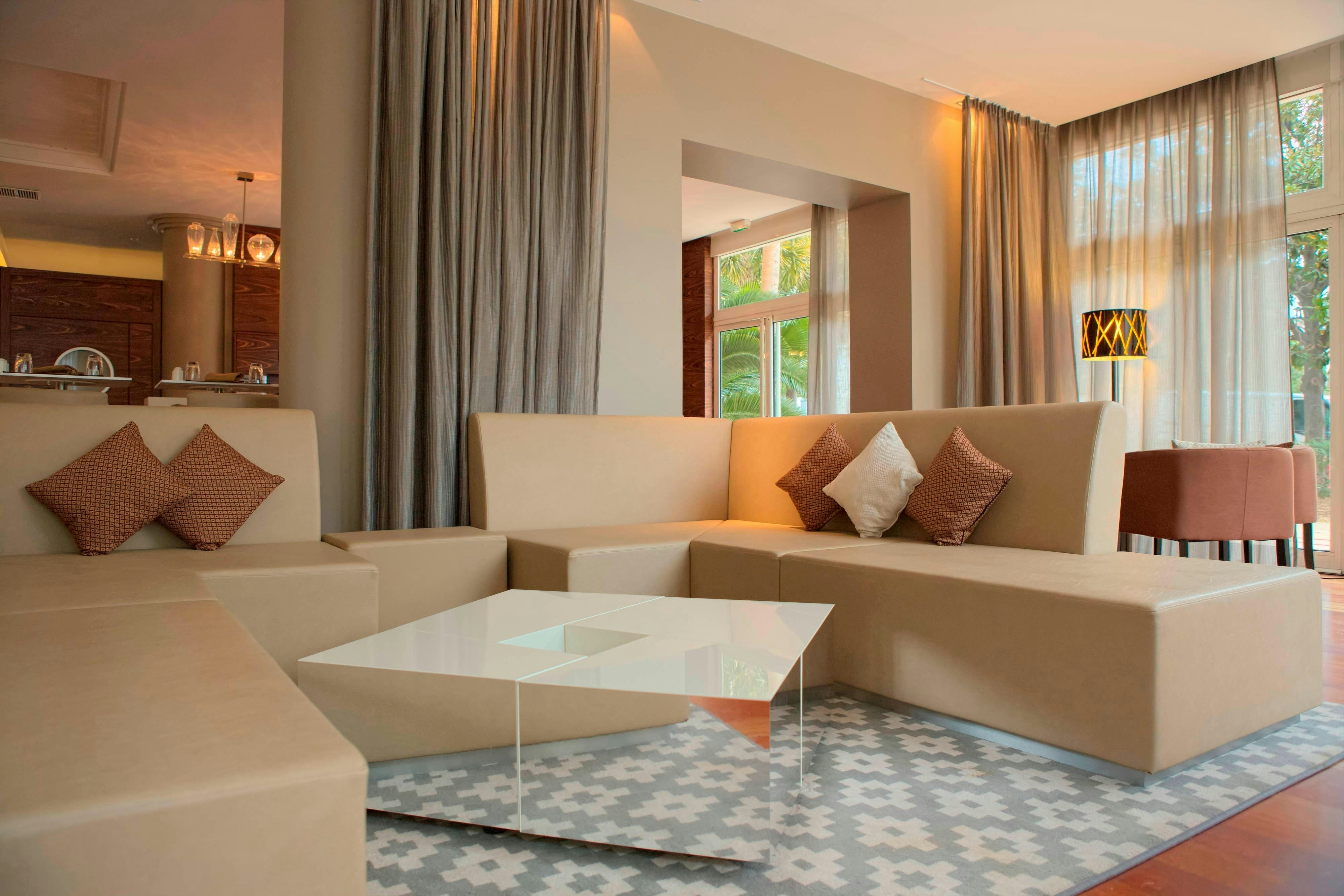 AC Hotel by Marriott Ambassadeur Antibes - Juan Les Pins 26/51