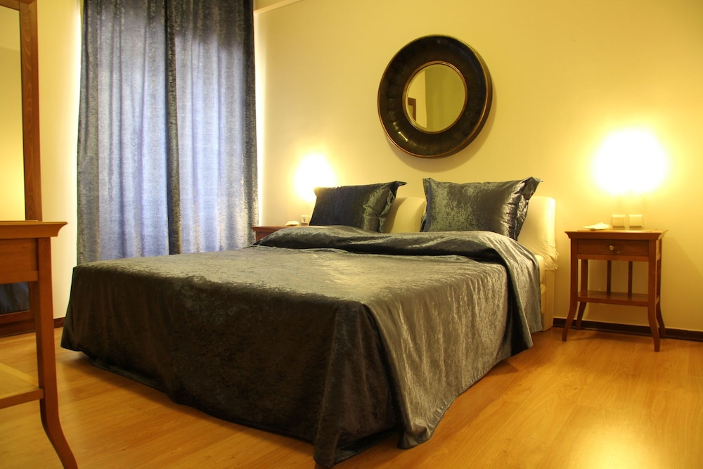 2 BEDROOMS, APARTMENT