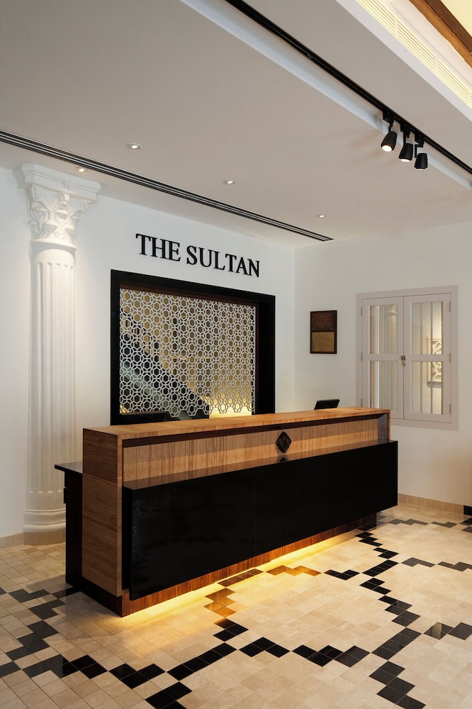 The Sultan 11/76