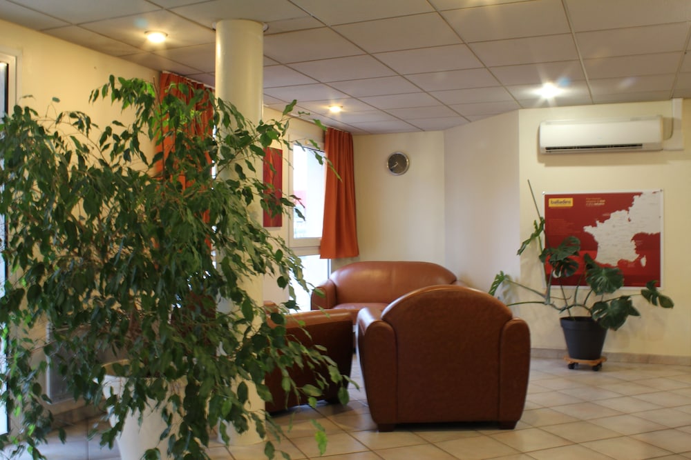 Kyriad Direct Agen-Castelculier 30/41