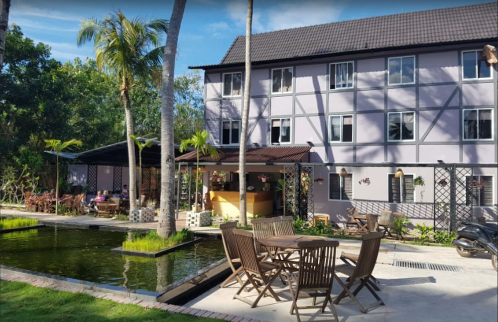 Coco Valley Hotel & Restaurant 5/64