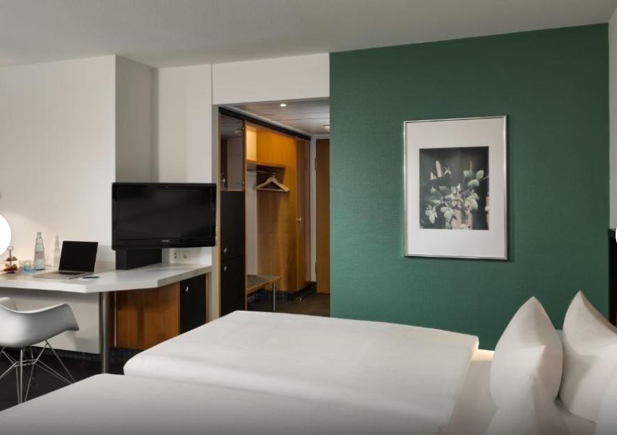 Room, Xl
