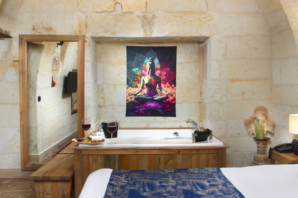 Ayazma Cave Hotel 49/50