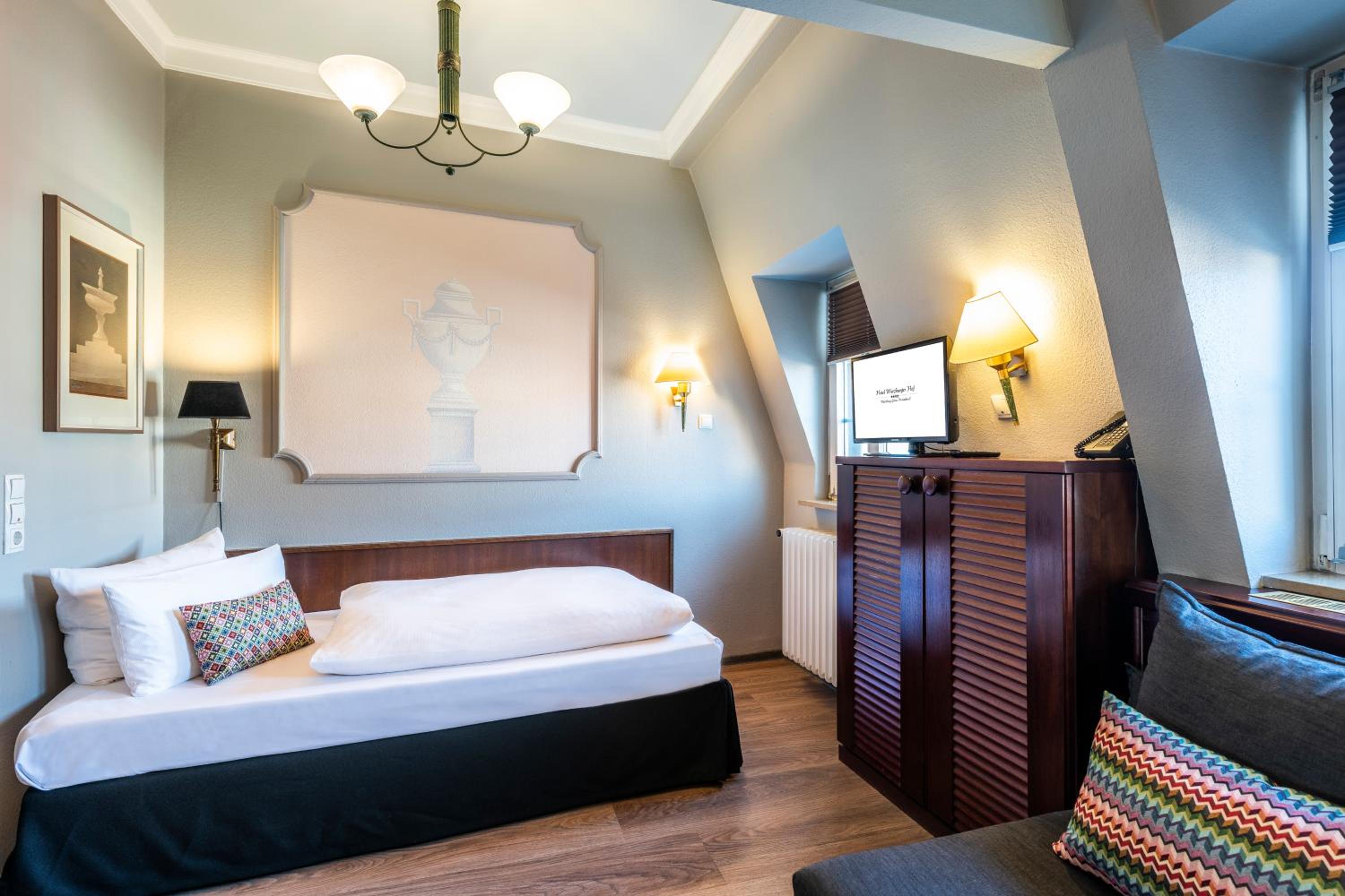 Comfort, Single, Hotel Wurzburger Hof 8/20