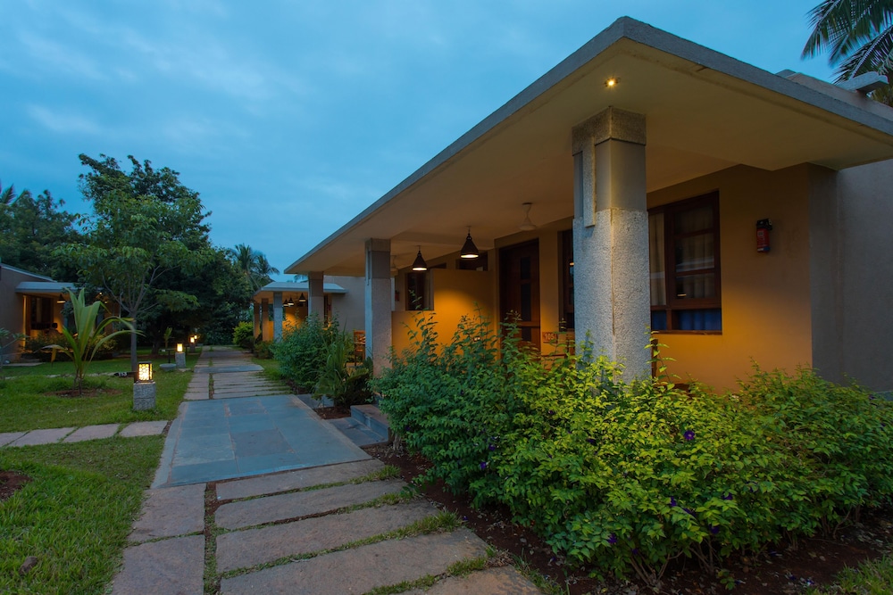 Heritage Resort Hampi 1/66