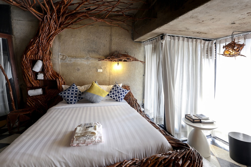 Canopy, Double Bed