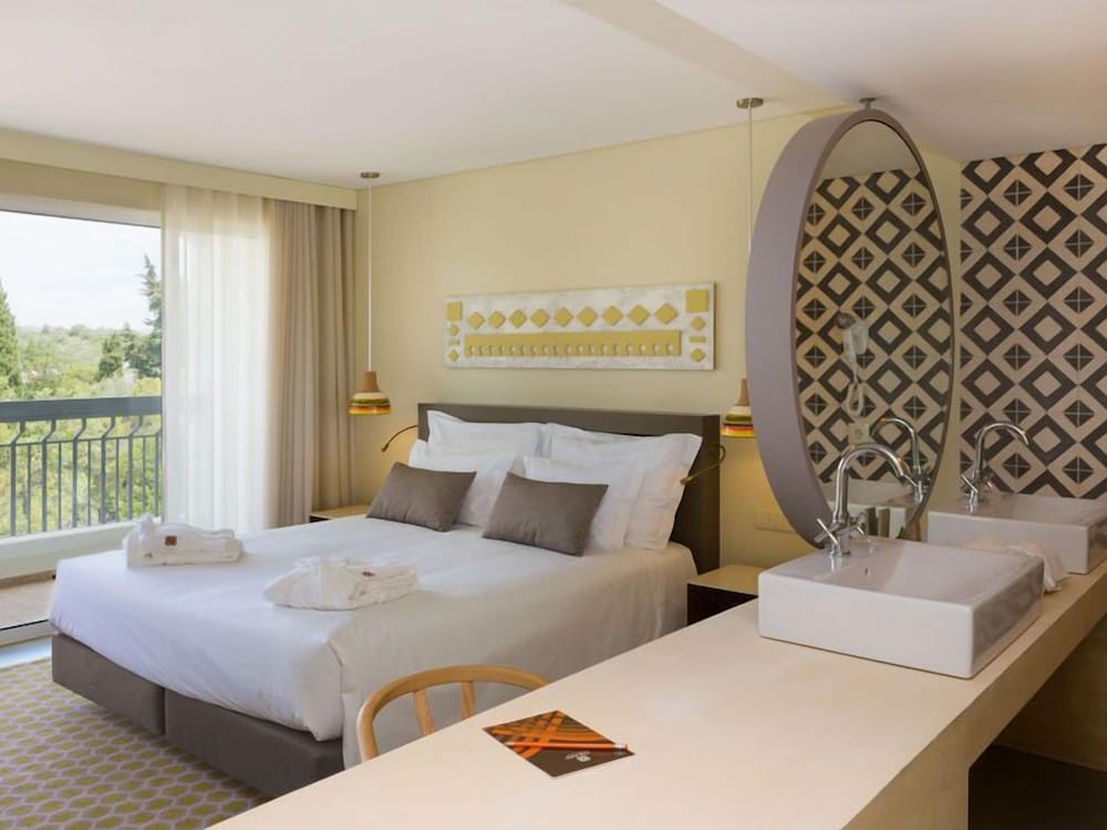 Ozadi Tavira Hotel 9/50